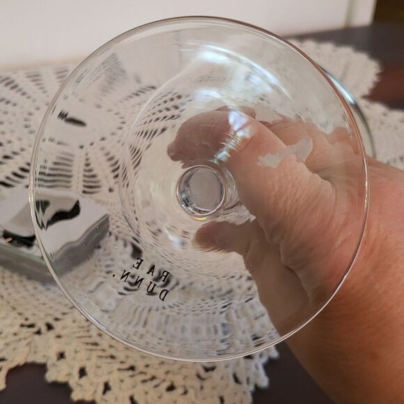 EUC Rae Dunn Clear Glass Dome Covered Cupcake Stand - "DEVOUR" - Picture 5 of 8